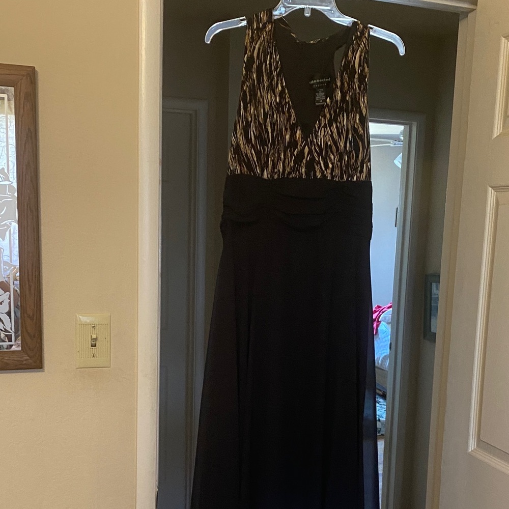 Connected Apparel Black and Brown Maxi Dress